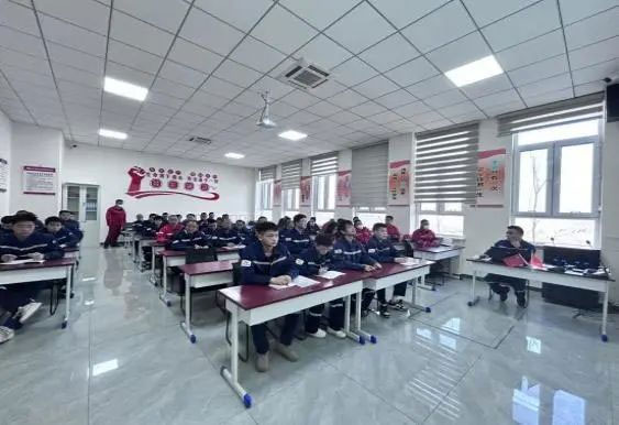 天池能源矿业板块组织到新疆奇台项目进行参观交流